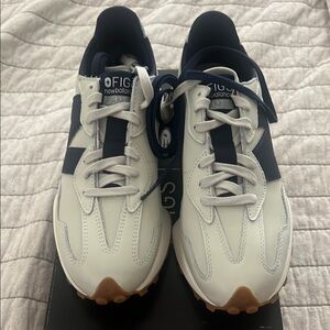 New Balance White and Dark Blue Athletic Shoes. New never worn